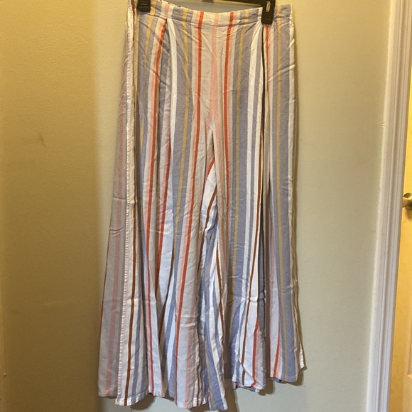 Dress Forum wide leg split high waist pant size M - Picture 2 of 3